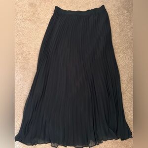 Black Pleated Midi Skirt